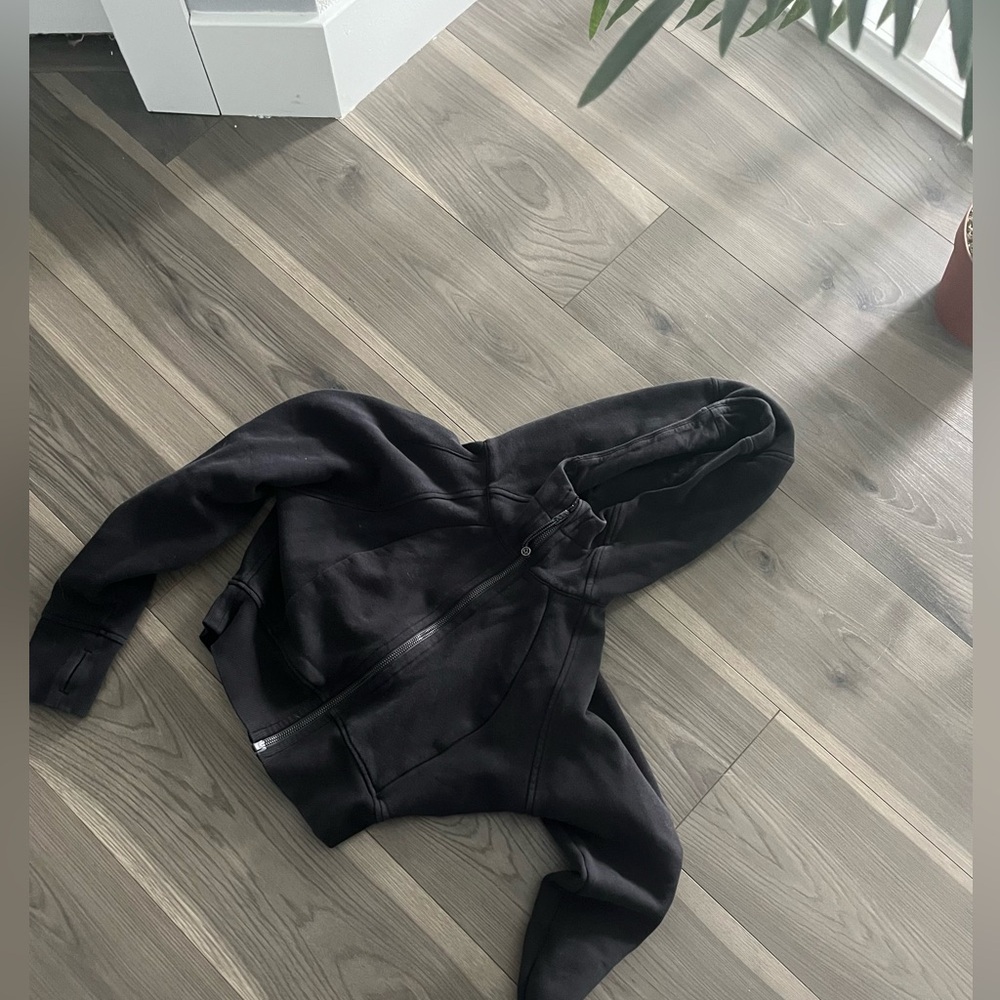 Lululemon Scuba Cropped